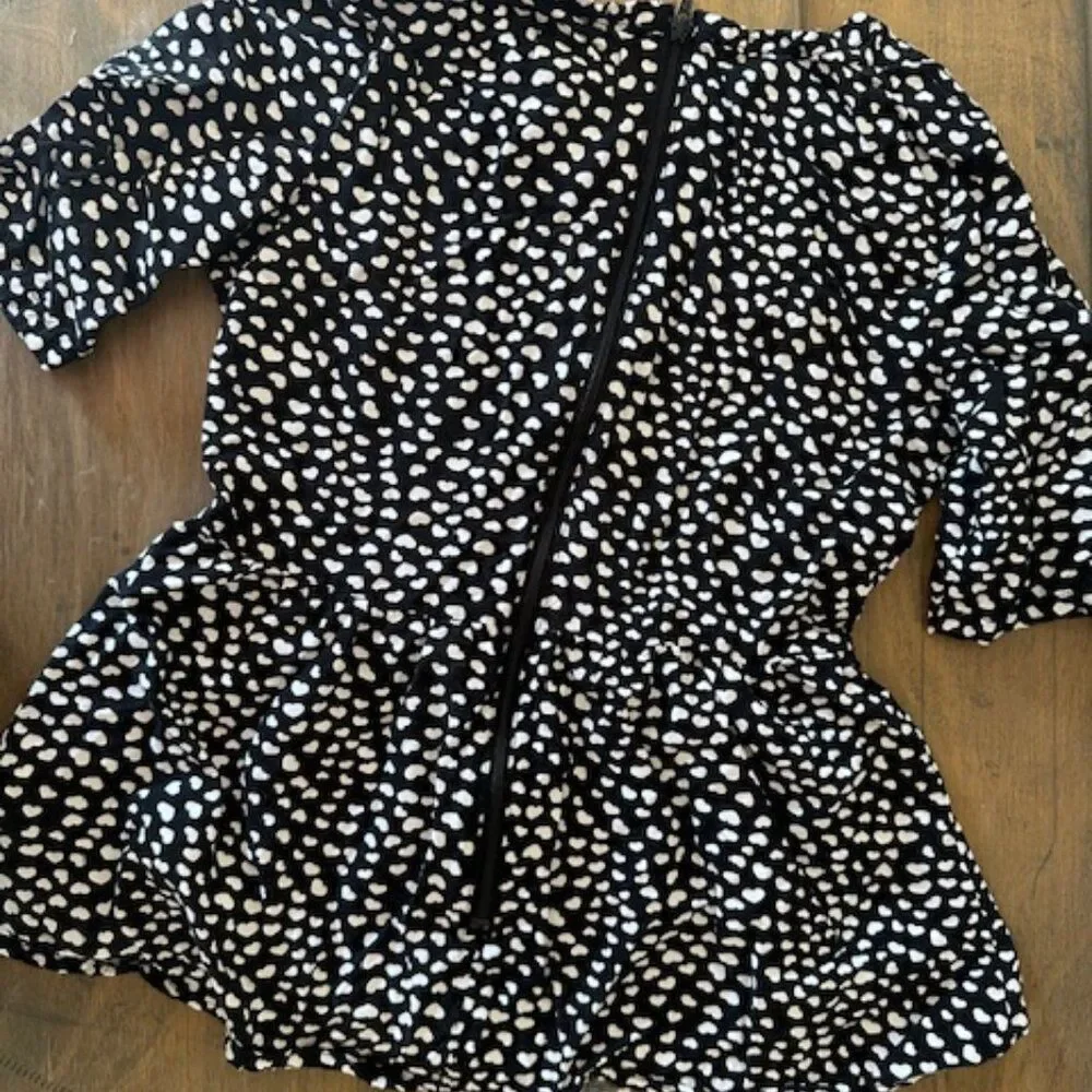 Black & White Heart Peplum Top 8436 Medium Size 8 (girls)